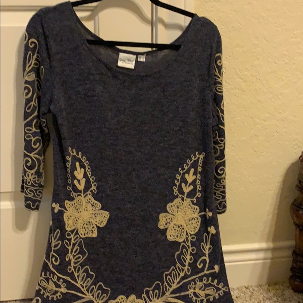 Navy blue tunic embroidered flowers tan thread